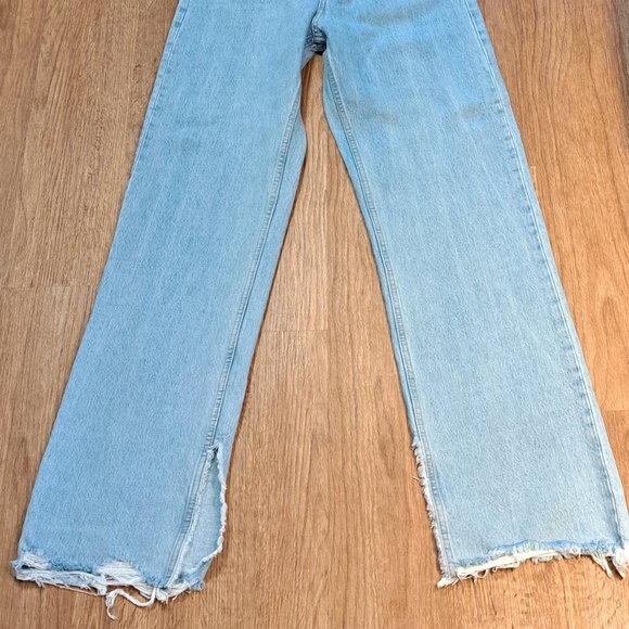 Zara High Waisted Straight Leg Distressed Light Wash Denim Jean Size 6 Misses - Picture 2 of 10